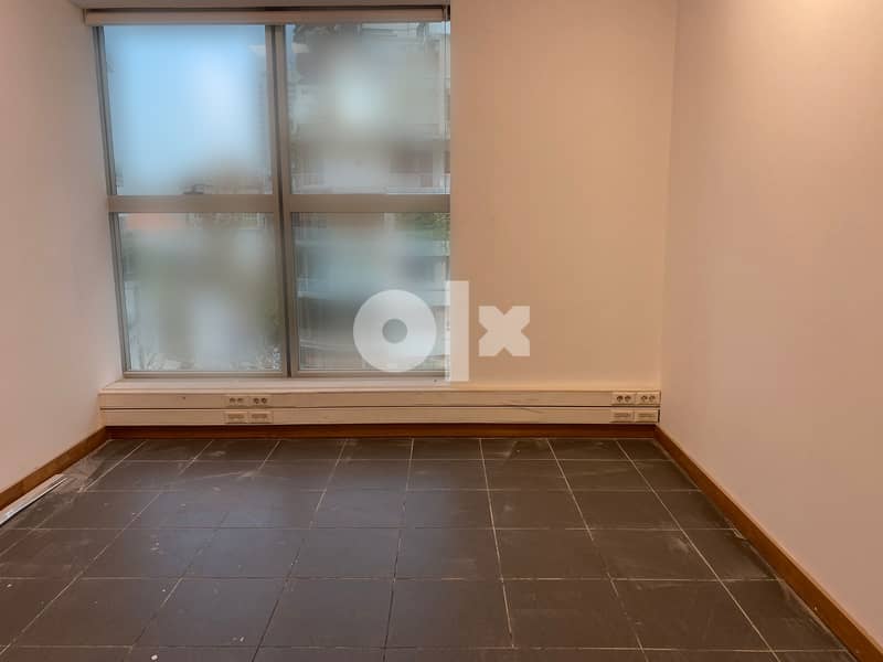 L09504-Office for Rent in A Prime Location Achrafieh 8