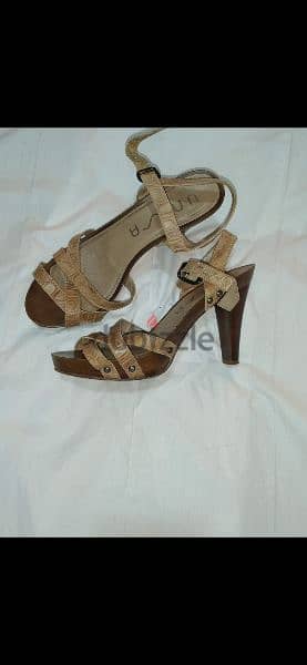 sandals 2 models real leather wood heels 39/40 used once each 6