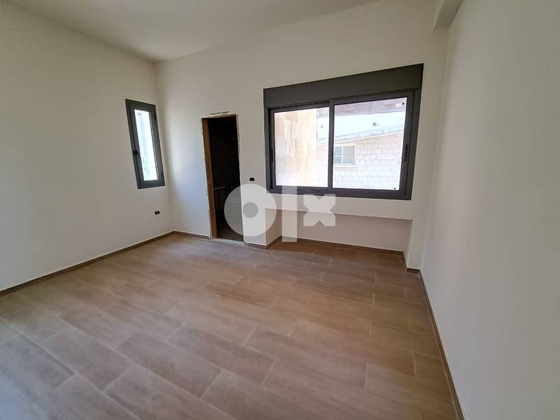 L09507-3 bedroom Apartment for Sale in Ain Saadeh 3