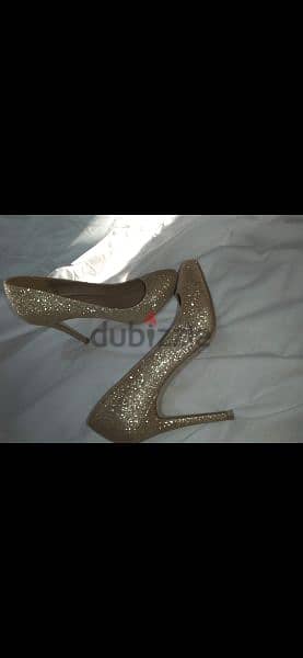shoes gold stiletto round front 38/39 used once 1