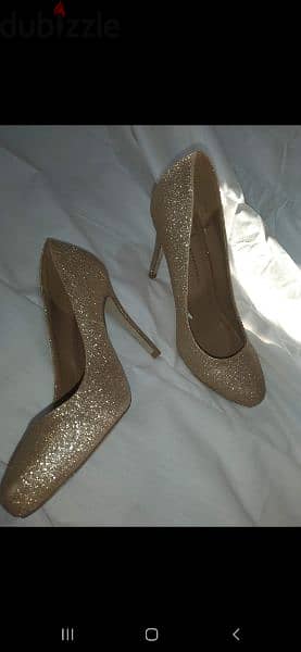 shoes gold stiletto round front 38/39 used once 4