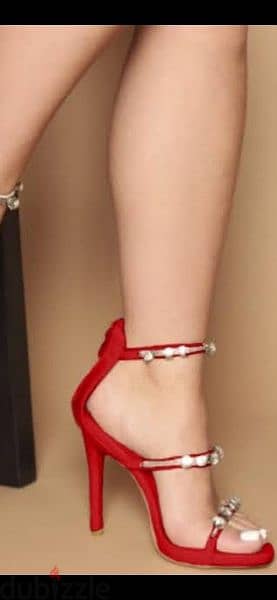 available red or nude sandals 39/40 2
