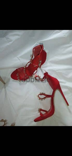 available red or nude sandals 39/40 3
