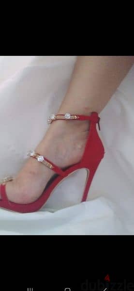 available red or nude sandals 39/40 12