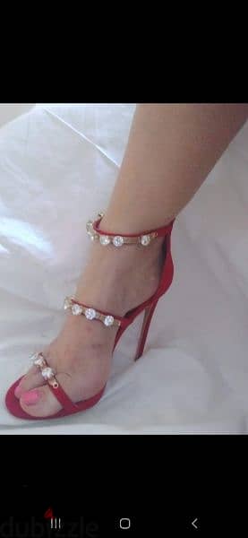 available red or nude sandals 39/40 14