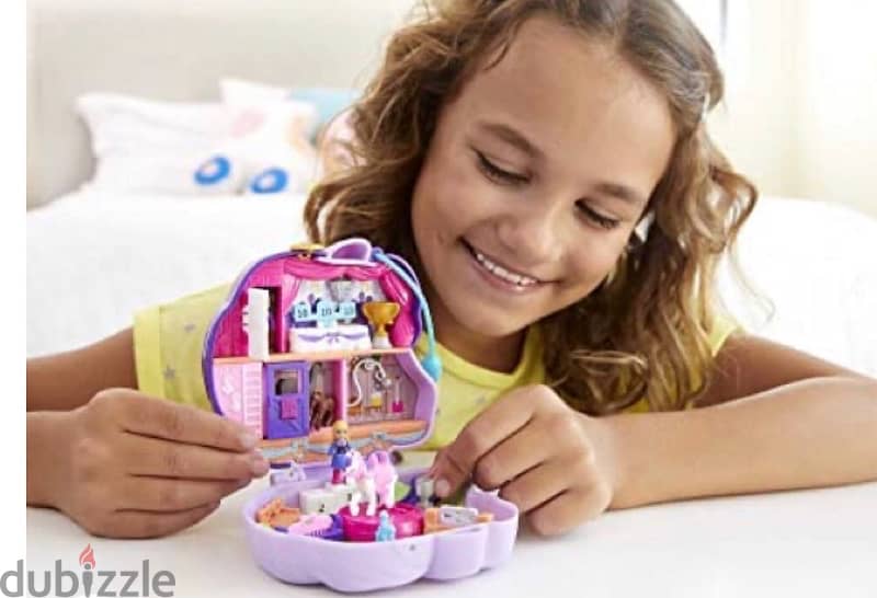 Polly Pocket Jumpin’ Style Pony Compact with Horse Show Theme 1