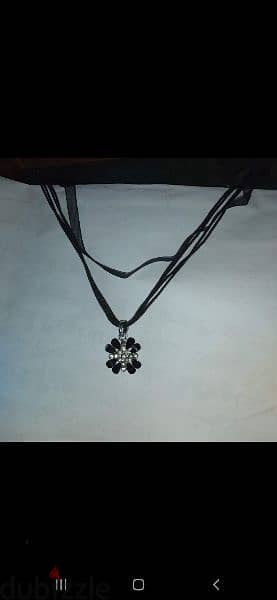 necklace vintage necklaces crochet or black stripes 2= 12$ 2