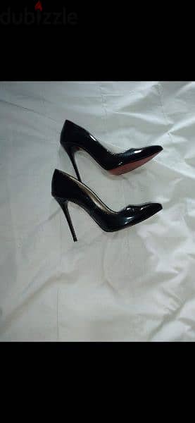 shoes Stilleto black red bottoms 39 bas used twice 1