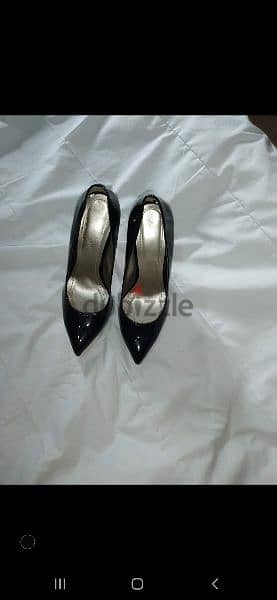 shoes Stilleto black red bottoms 39 bas used twice 2