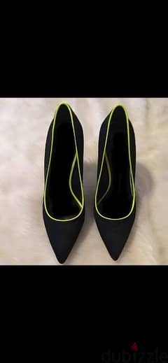 shoes black shinny stiletto neon trim 39/40 0