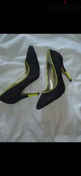 shoes black shinny stiletto neon trim 39/40 2