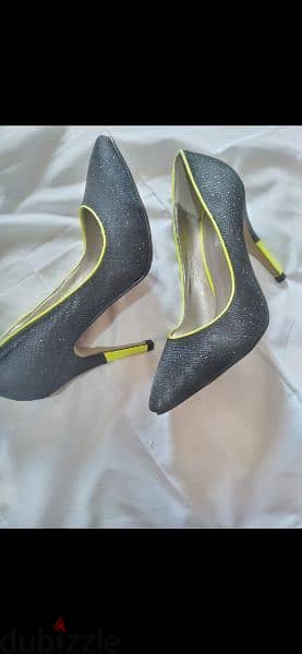 shoes black shinny stiletto neon trim 39/40 5