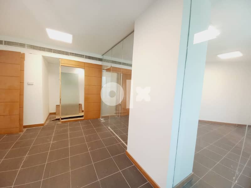 AH22-989 Office for Rent in Beirut, Ashrafieh, 210m2, $2,166 cash 5