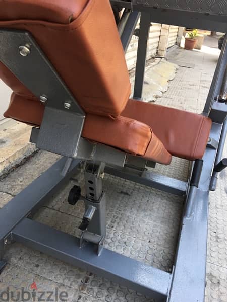 leg press like new heavy duty very good quality 70/443573 RODGE 6