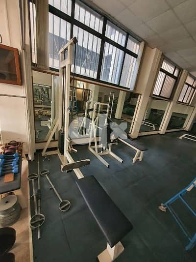 Gym equipments smith  machine 03027072 GEO SPORTS  مكنة لتمرين الظهر