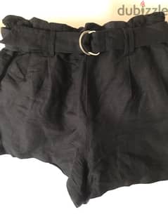 short L fits Medium assir  Black Bershka 0