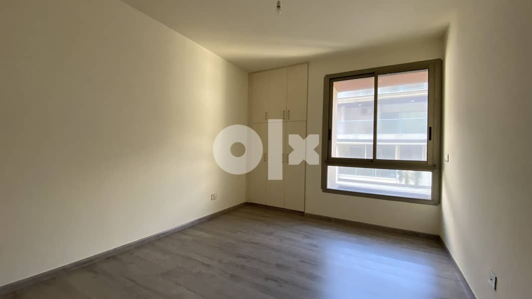 Full-floor Apartment For Sale in Hamra شقة للبيع في  في حمرا 2