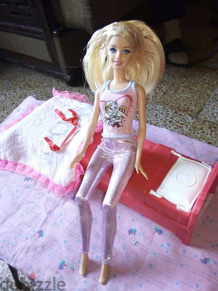 Barbie HOUSE VACATION Mattel2010 great doll flex legs +Bed +BLank=25$ 7
