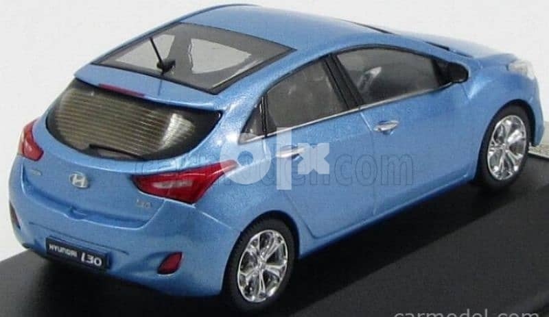 Hyundai I30 diecast car model 1:43. 4