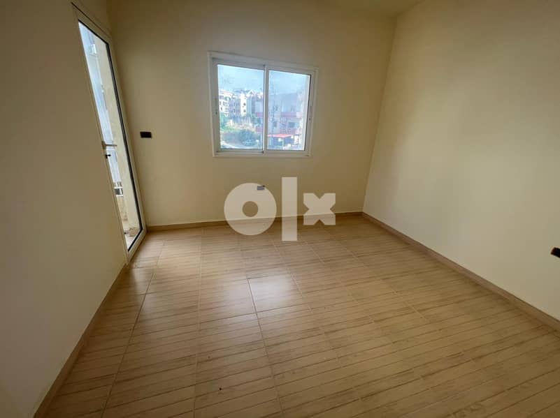 L09570 - Spacious Apartment for Sale In Jbeil 6