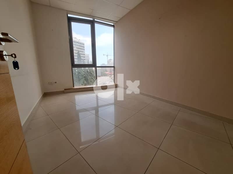L09591- Decorated Spacious Office for Rent in Dekweneh 5