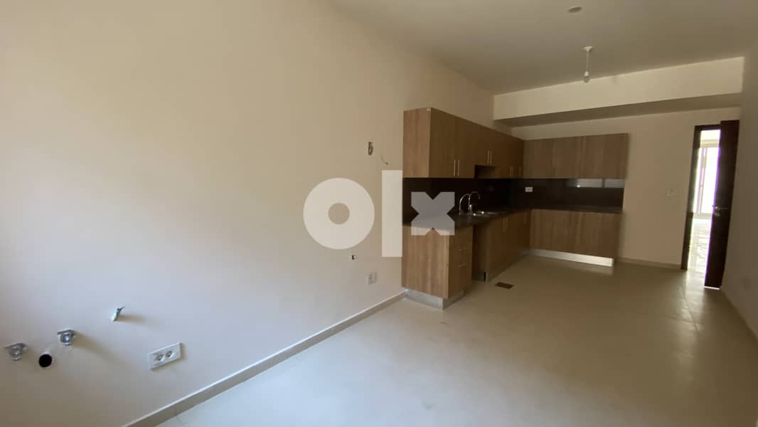 New Apartment For Sale In Hamra شقة للبيع في  في حمرا 9