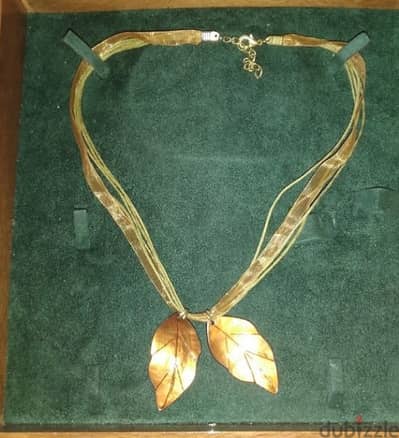 2 leaves necklace satin multilayer handles 1=7$ or 3= 15$