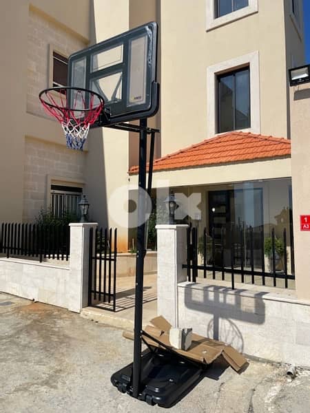 basketball hoop (adjustable hydrolic) 1