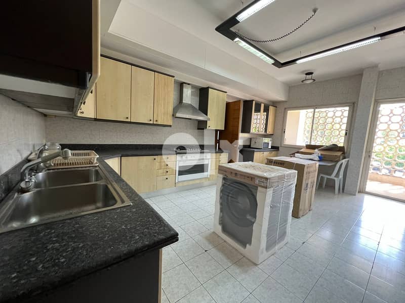 L09602- Spacious Apartment for Rent in Baabda 2