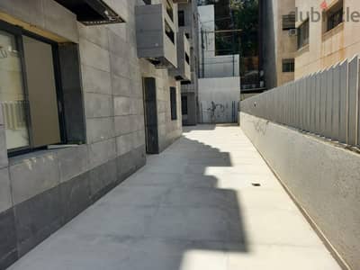 265 Sqm + 80 Sqm Terrace  | Apartment for sale in Hazmieh