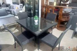 table resine with 4 chairs.  طاولة رزين مع اربع كراسي