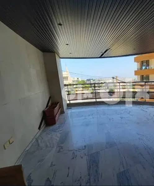 306 Sqm  |Spacious Apartment for sale in Baabda 12