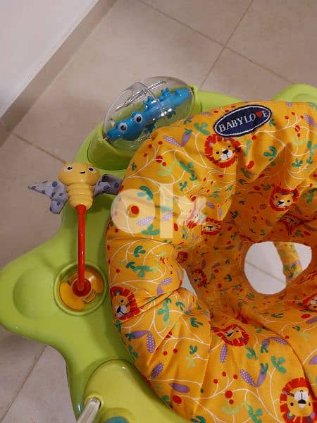 marche bébé and exersaucer 1