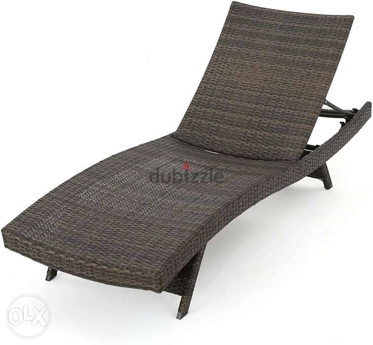 rattan lounge 0