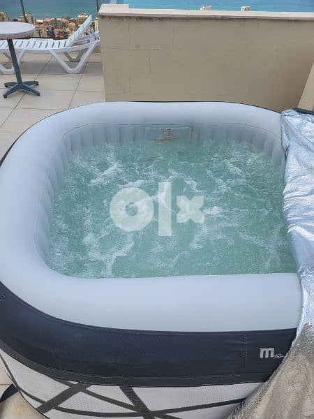 Jacuzzi gonflalble 1