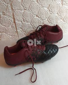Football shoes size 41 / price 22 $