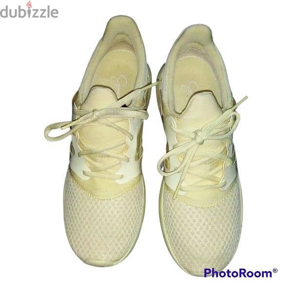 Jessica Simpson The warm up running shoes 1