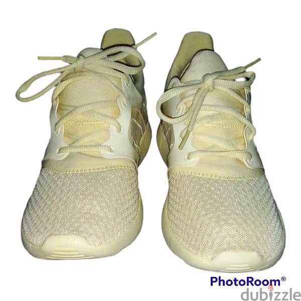 Jessica Simpson The warm up running shoes 2