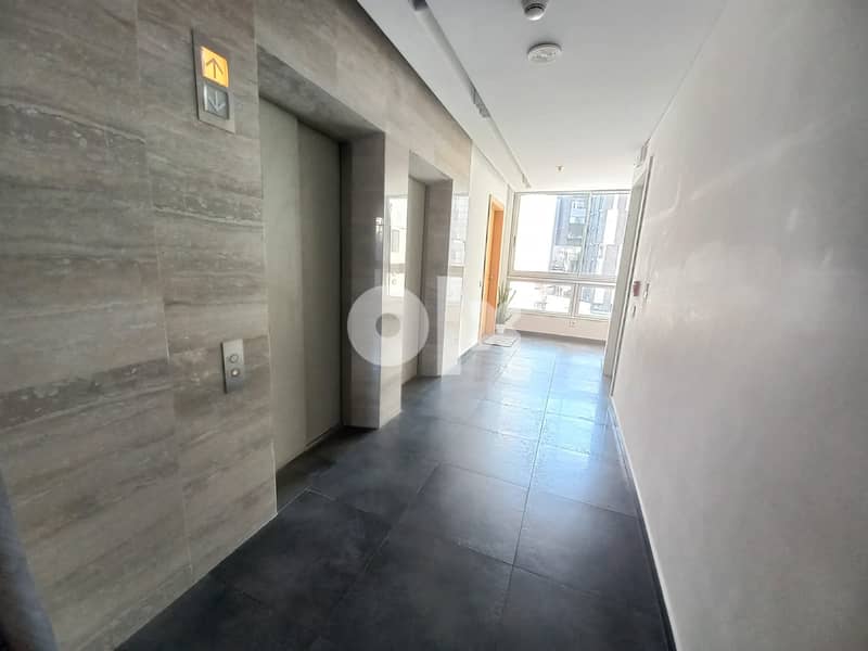 AH22-1040 Office for rent in Beirut, Ashrafieh, 210 m2, $1,500 cash 2