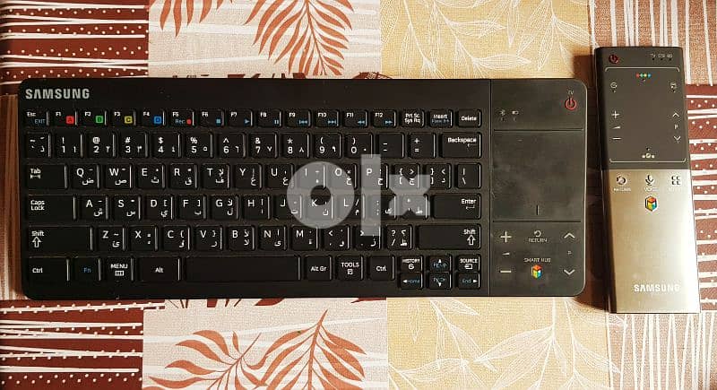 keyboard  and remote control  ( SAMSUNG  SMART  TV ) orginal 1