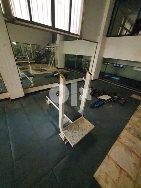 Gym equipments smith  machine 03027072 GEO SPORTS  مكنة لتمرين الظهر 3