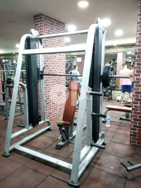 Gym equipments smith  machine 03027072 GEO SPORTS  مكنة لتمرين الظهر 11