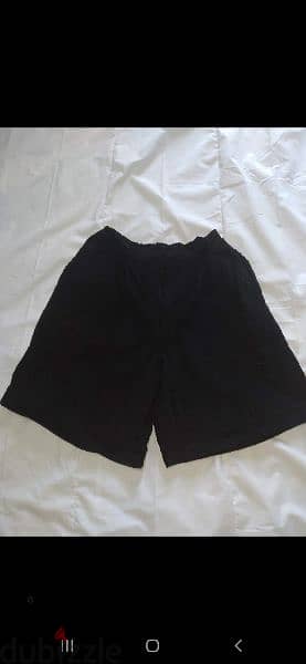 corduroy shorts + belt  بس كحلي باقي s to xL  1=7$ or 3=15$ 8