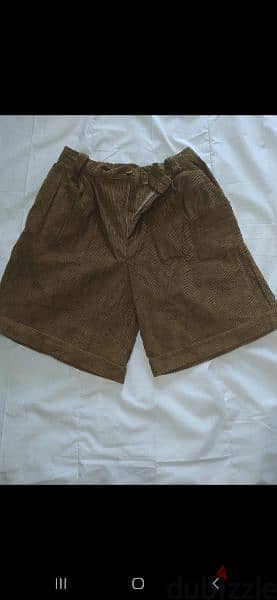 corduroy shorts + belt  بس كحلي باقي s to xL  1=7$ or 3=15$ 10