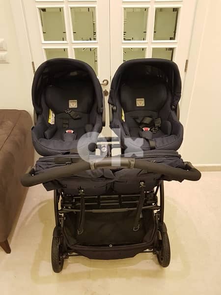 peg perego twin stroller and car seats 4