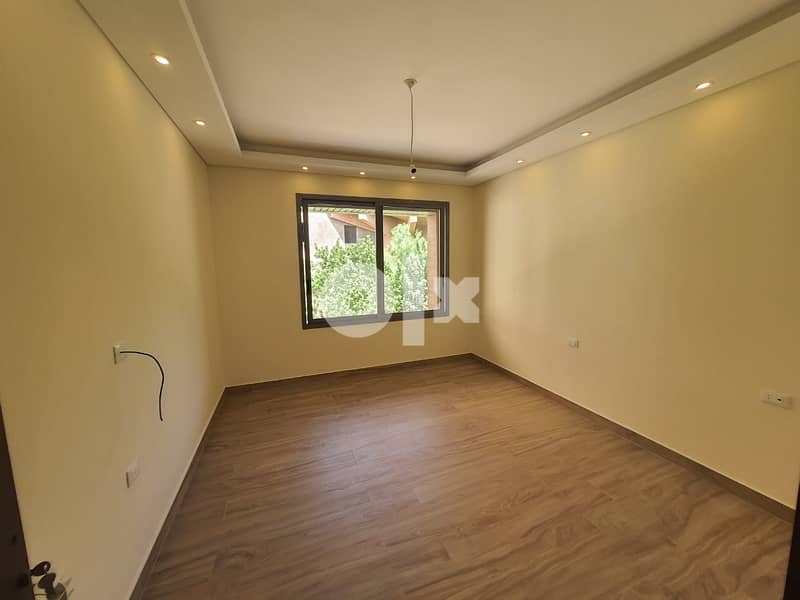 400m2 duplex + 100m2 Terrace + view for sale in Rihaniyeh / Baabda 7