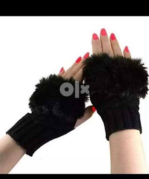 wool half fingers gloves with black fur  1=7$ or 3=15$ 1