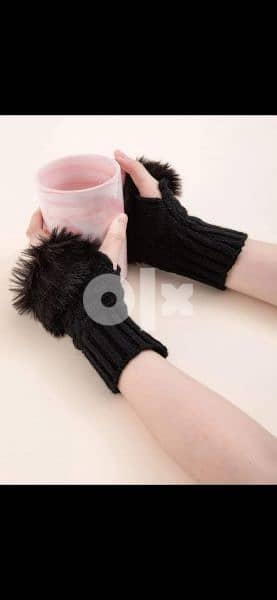 wool half fingers gloves with black fur  1=7$ or 3=15$ 4