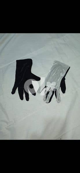 velvet gloves 2 colours sides grey/ black 4