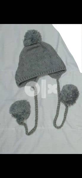 grey wool hat withvover ears. children or women 9